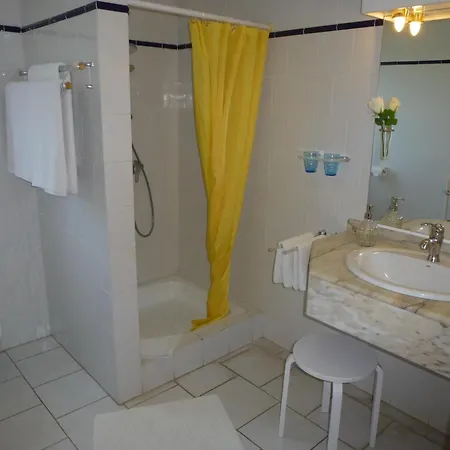 Appartement Schoene Mit Garten In